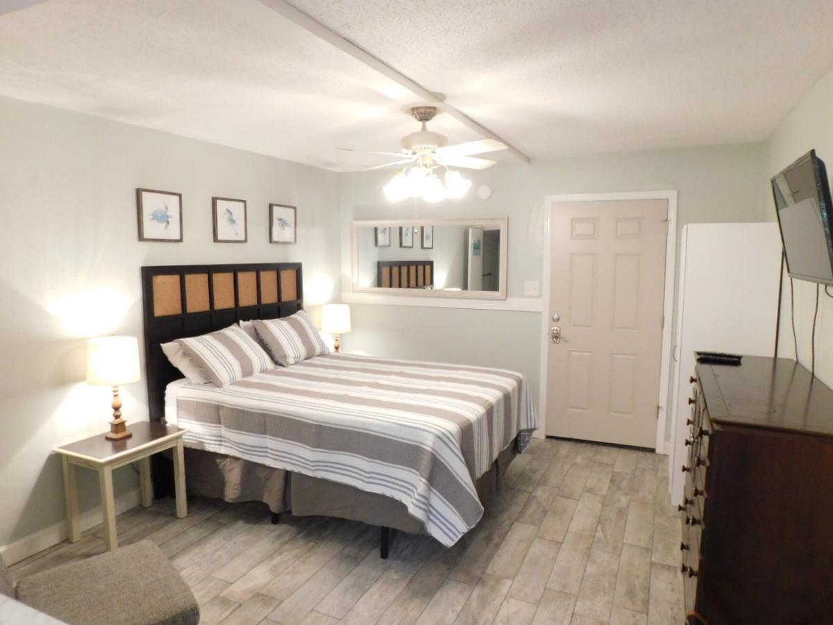 Budget Friendly Condo Perfect For A Romantic Getaway Within Walking Distance To The Beach! Gulf Shores Luaran gambar